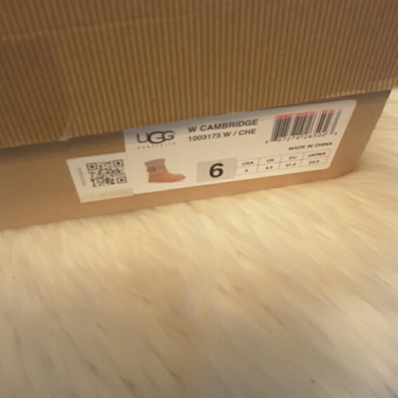 COPY - Ugg W Cambridge w/CHE genuine fur - Picture 4 of 8